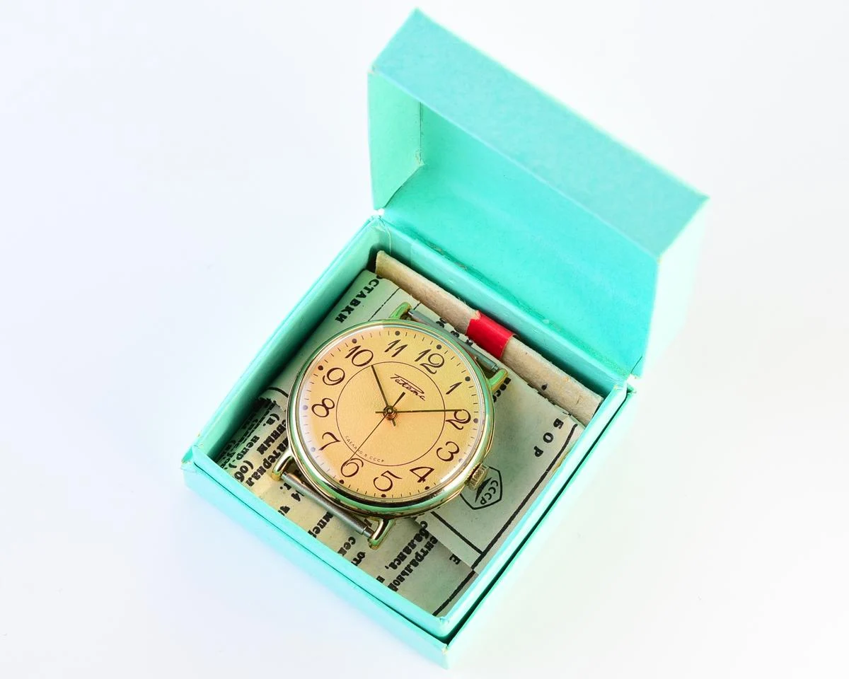 TIME CAPSULE: Vintage Soviet gold-plated Raketa watch, New Old Stock (NOS)!