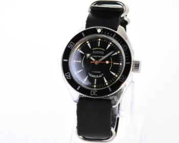 Soviet Vostok Amphibia mechanical wristwatch with genuine leather NATO strap!