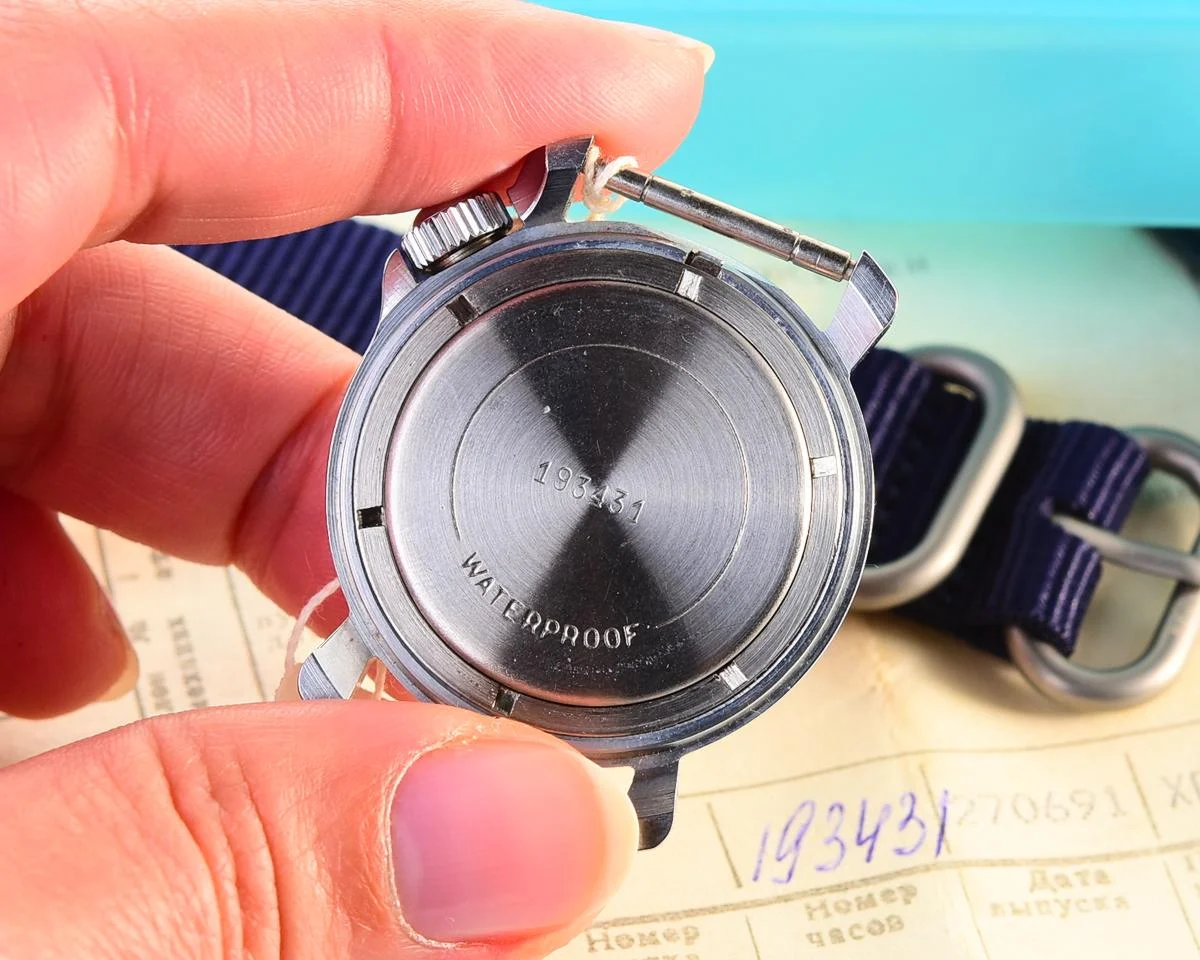 TIME CAPSULE: Vostok Commander’s Junior mechanical watch – New Old Stock (NOS)!