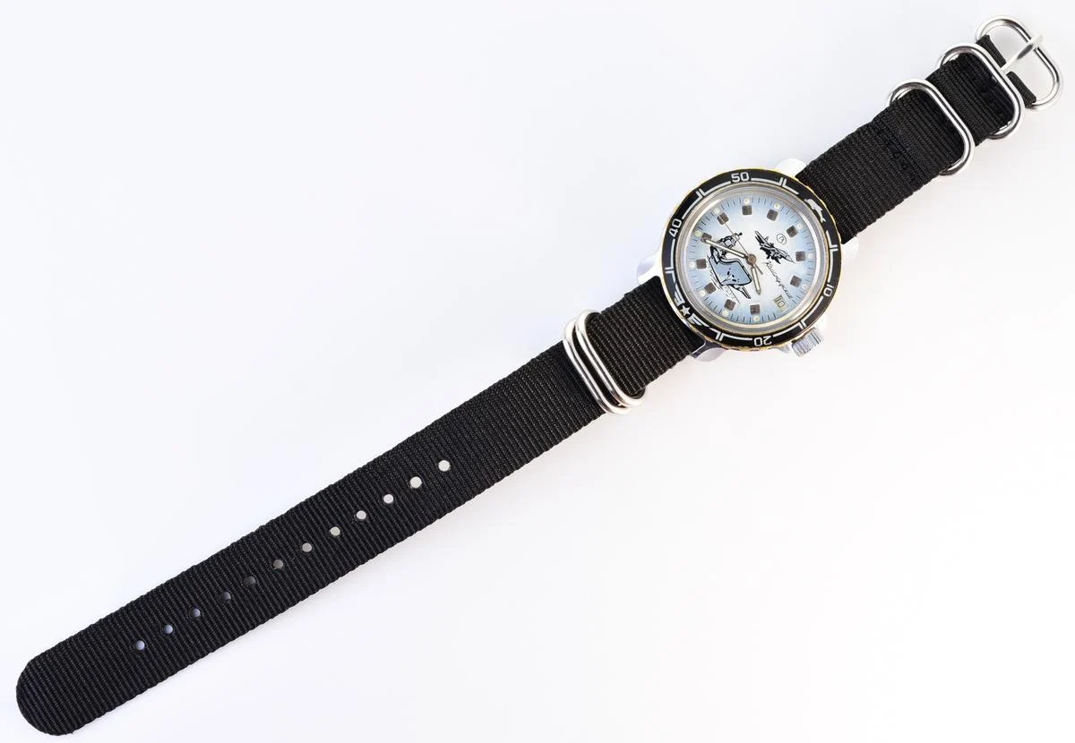 Komandirskie mechanical wrist watch with admiral Kuznetsov aircraft carrier!