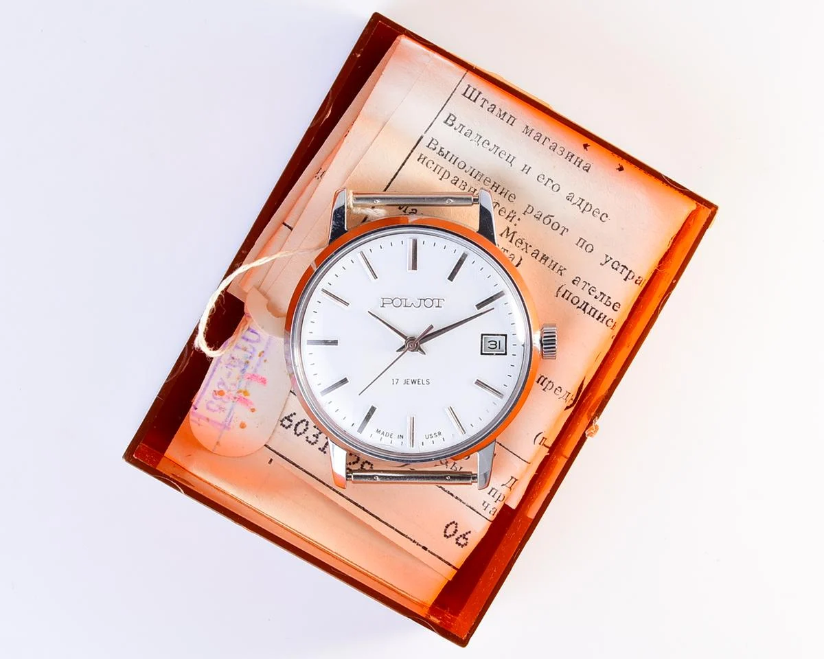 TIME CAPSULE: Soviet Poljot mechanical wrist watch – New Old Stock (NOS)!