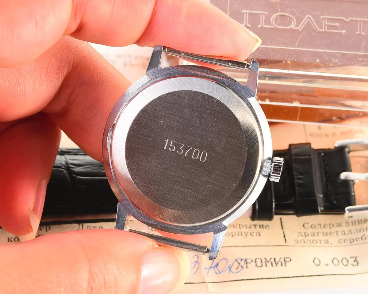 TIME CAPSULE: Soviet Poljot mechanical wrist watch – New Old Stock (NOS)!