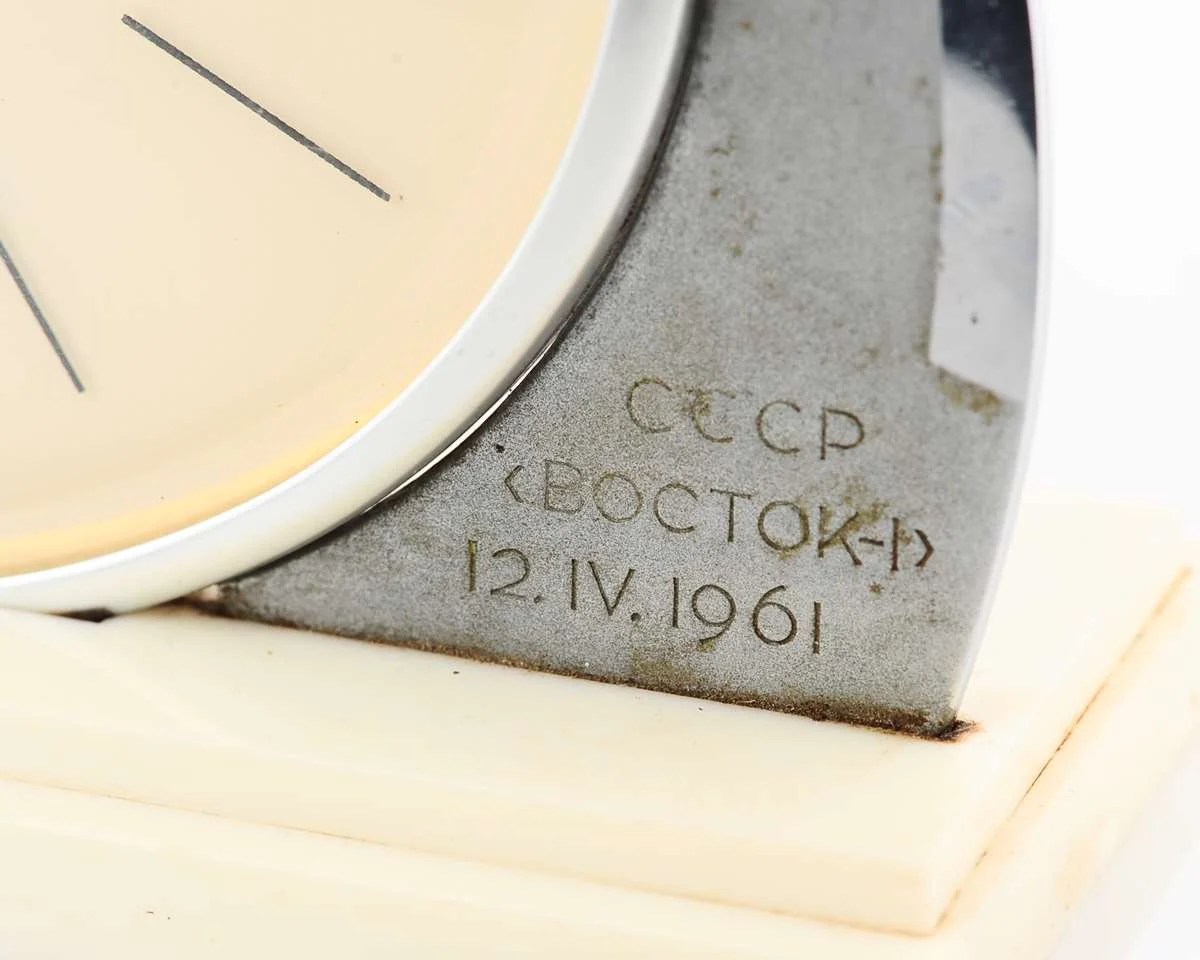 watch Molnija Vostok-1 desk clock 8101-0004