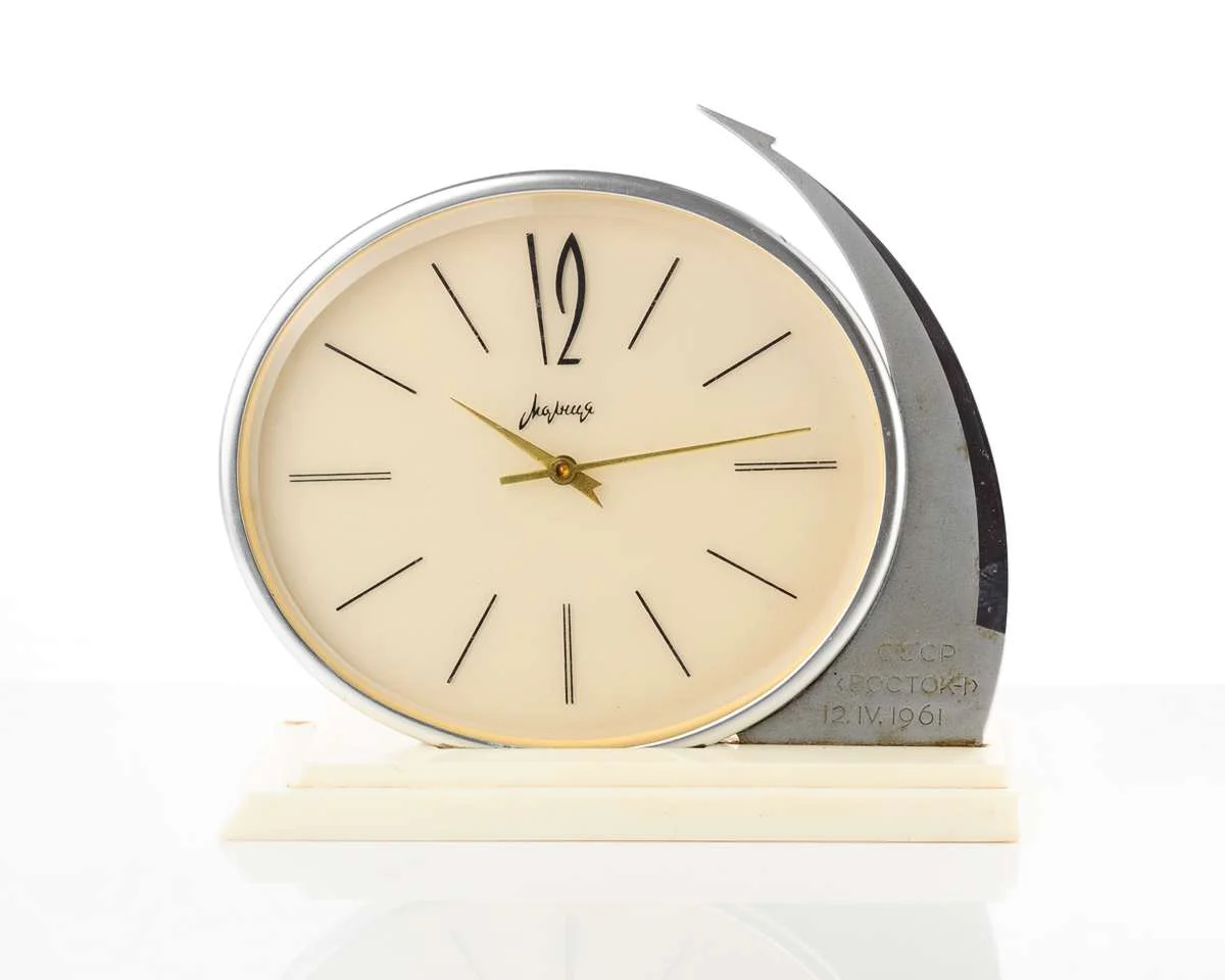 watch Molnija Vostok-1 desk clock 8101-0018