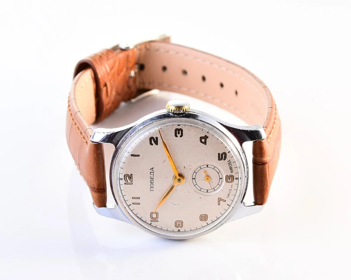 Vintage Soviet mechanical Pobeda wristwatch, 1st Moskow Watch Factory, from the 4th quarter 1953