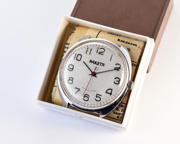 TIME CAPSULE: Vintage soviet watch Raketa, NEW old stock(NOS)!