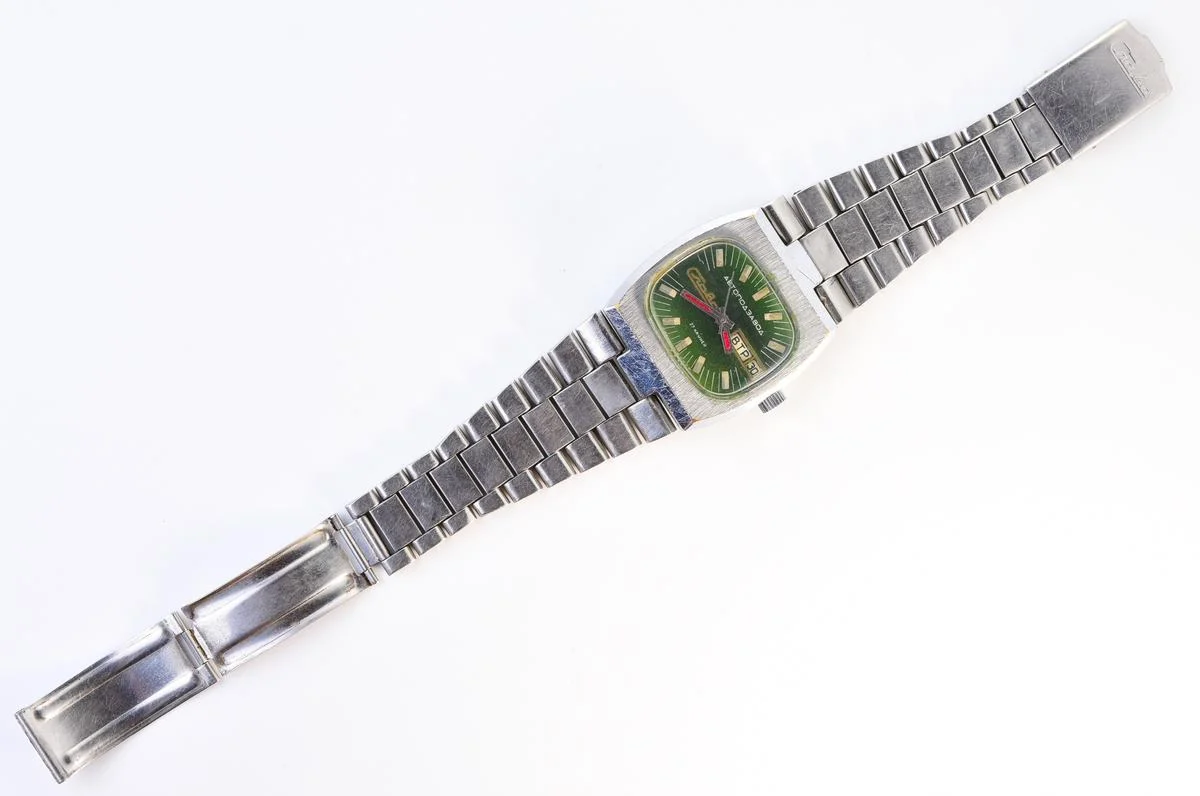 Slava Soviet mechanical vintage watch – automatic self winding movement
