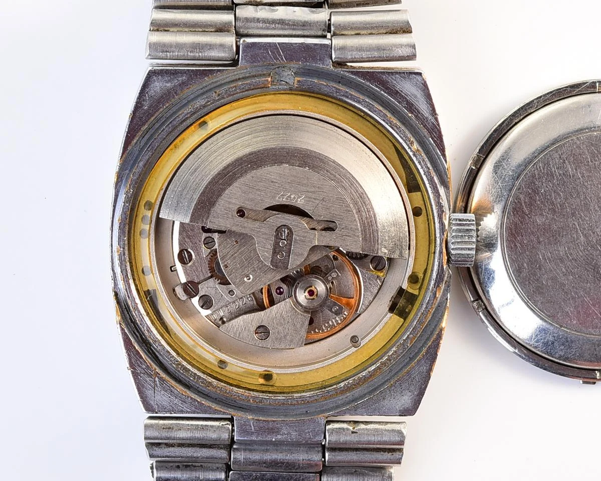 Slava Soviet mechanical vintage watch – automatic self winding movement