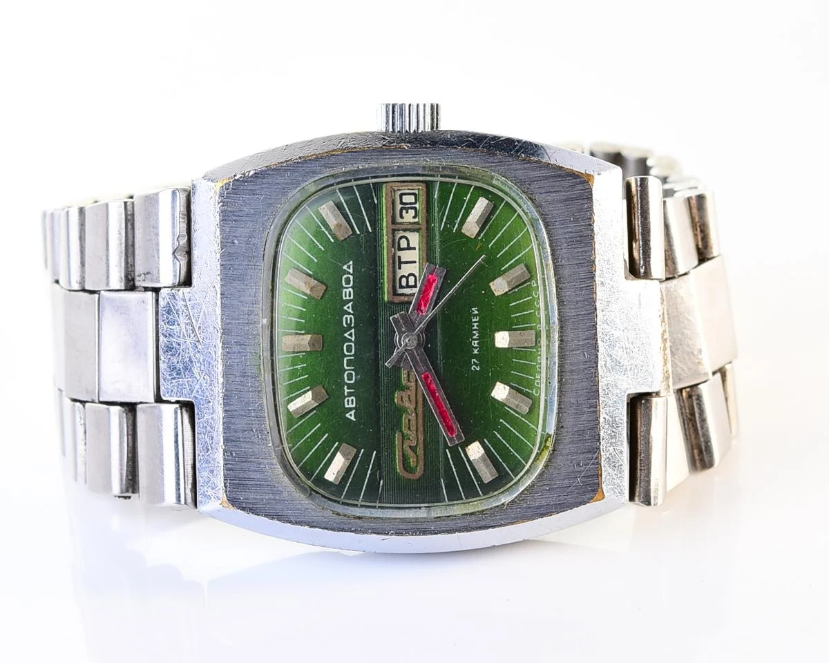 Slava Soviet mechanical vintage watch – automatic self winding movement