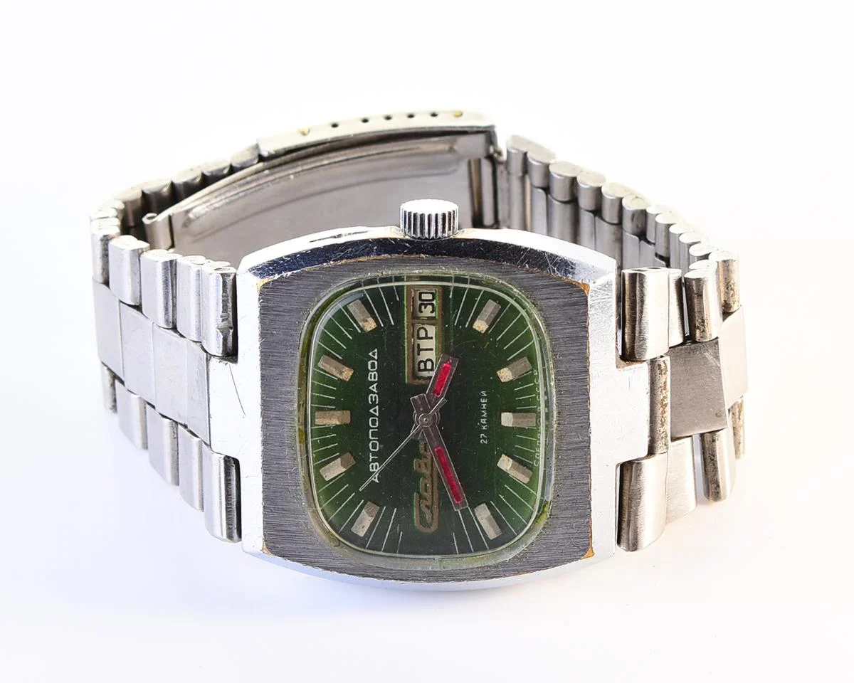 Slava Soviet mechanical vintage watch – automatic self winding movement