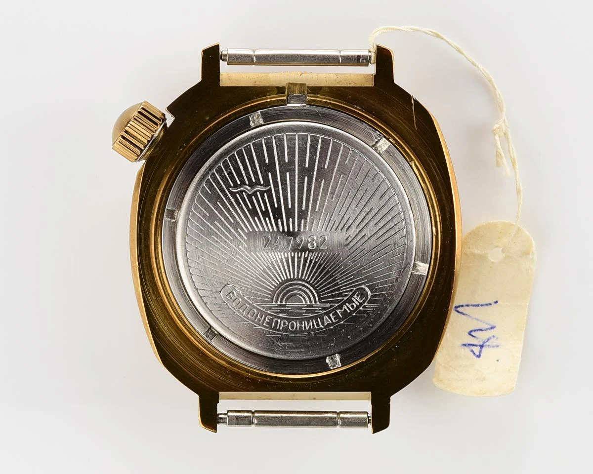 TIME CAPSULE: Vostok Komandirskie mechanical watch – New Old Stock (NOS)!