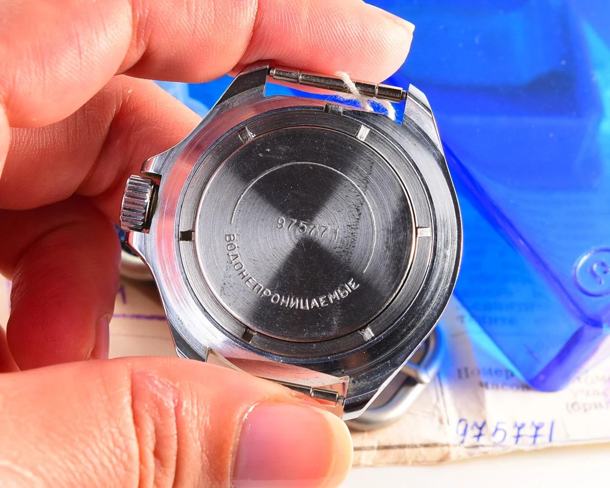 TIME CAPSULE: Vostok Komandirskie mechanical watch – New Old Stock (NOS)!