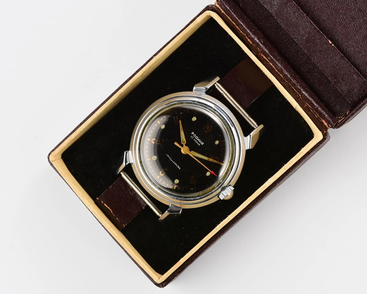 Excellent condition Rodina mechanical watch with automatic self winding movement!