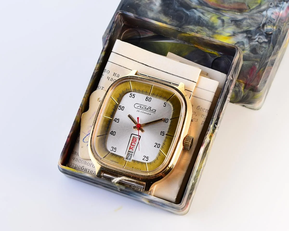 TIME CAPSULE: Large Soviet gold-plated mechanical vintage watch Slava, New Old Stock (NOS)!