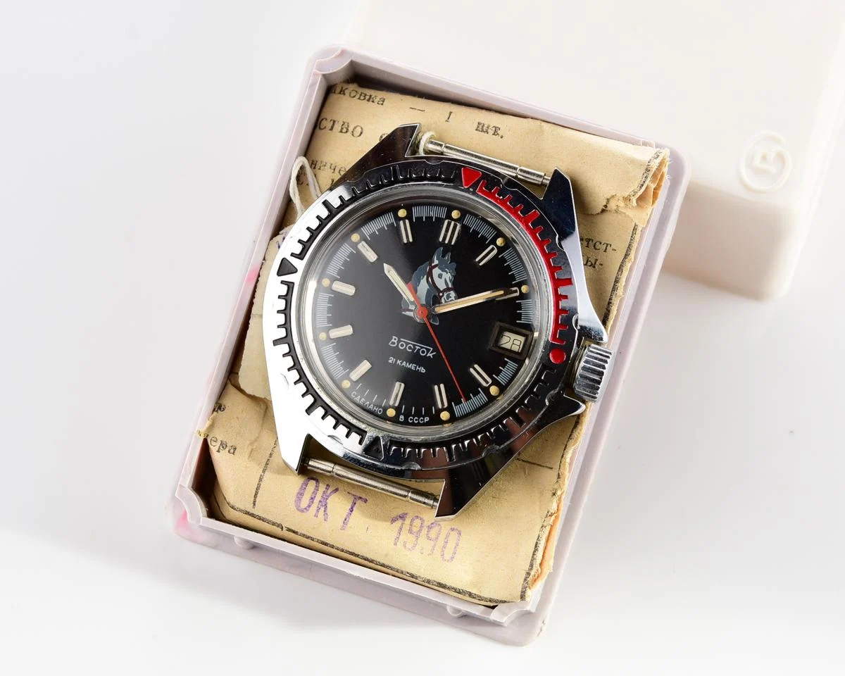 TIME CAPSULE: Vostok Komandirskie mechanical watch with automatic self winding movement– New Old Stock (NOS)!