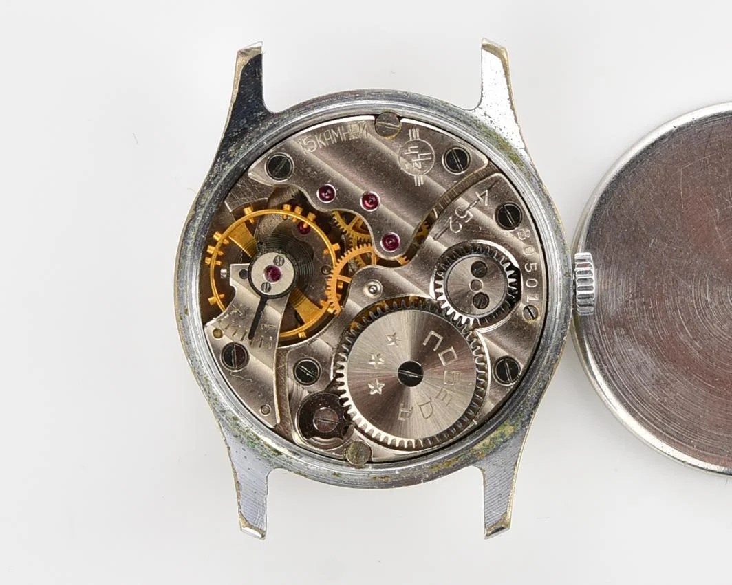 Vintage Soviet mechanical Pobeda wrist watch