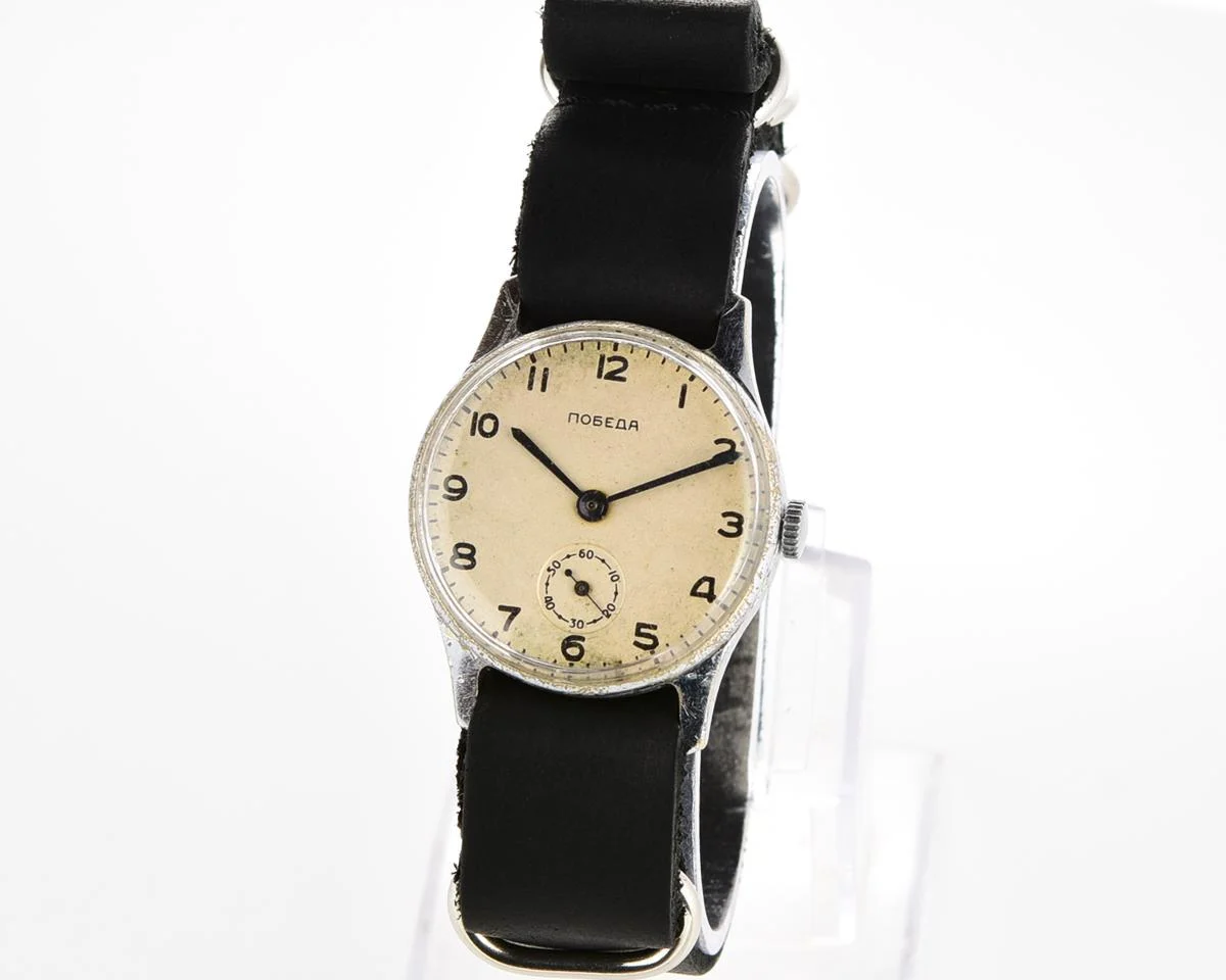 Vintage Soviet mechanical Pobeda wrist watch