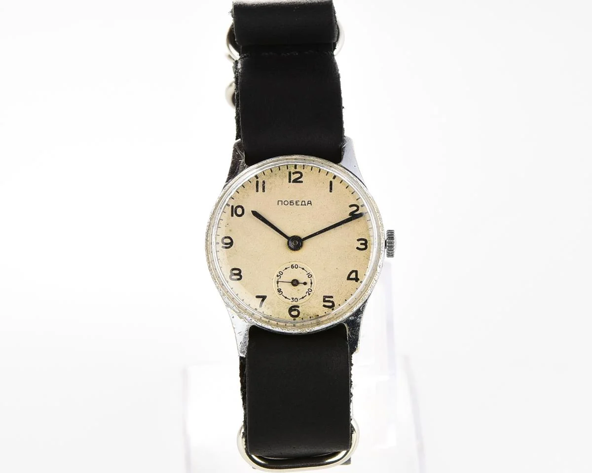 Vintage Soviet mechanical Pobeda wrist watch