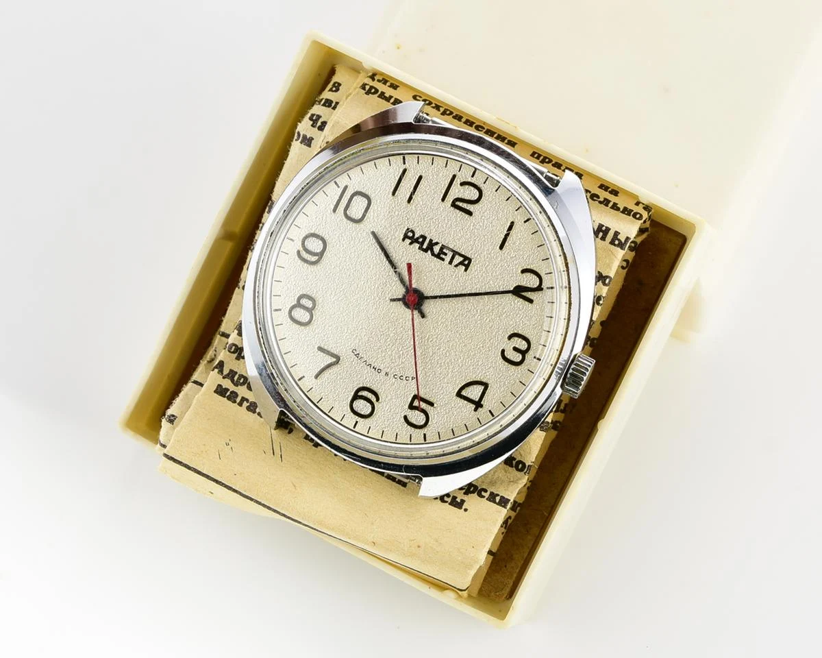 TIME CAPSULE: Vintage Soviet Raketa watch, New Old Stock (NOS)!