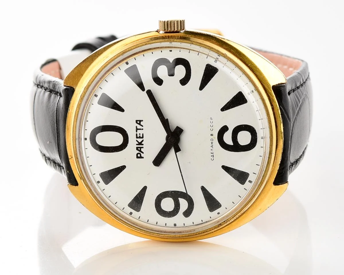 Soviet mechanical gold-plated Raketa watch "big zero"