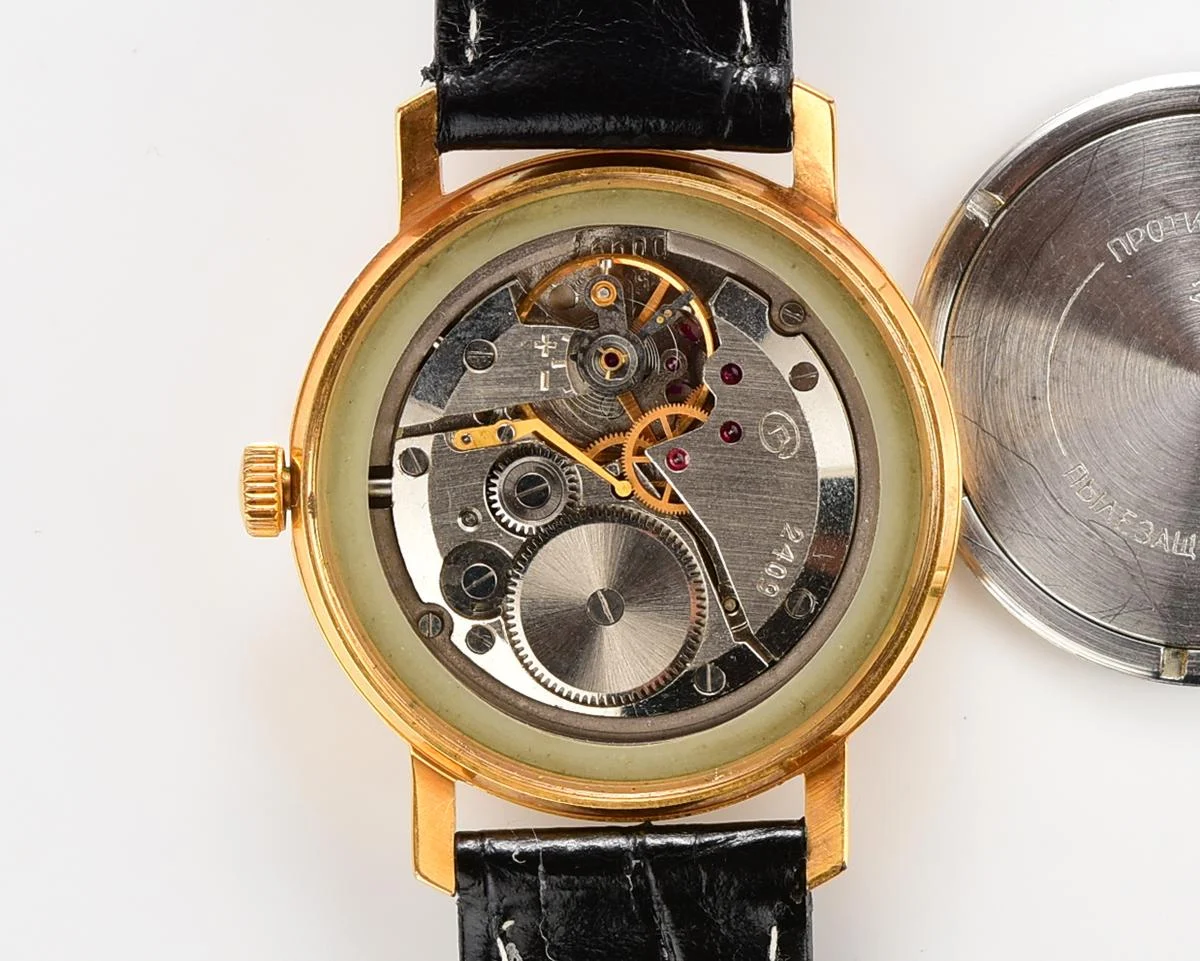 Excellent condition Wostok (Vostok) mechanical gold-plated wrist watch