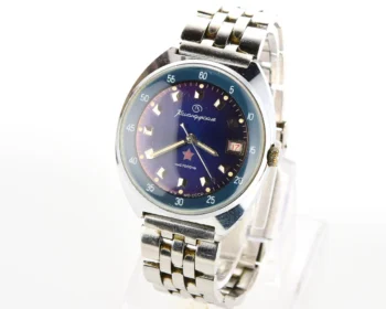 Soviet Vostok Komandirskie mechanical watch - Zakaz MO CCCP!