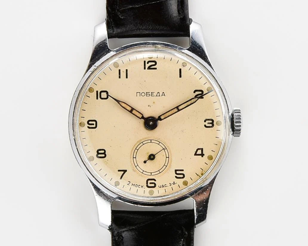 Vintage Soviet mechanical Pobeda wrist watch