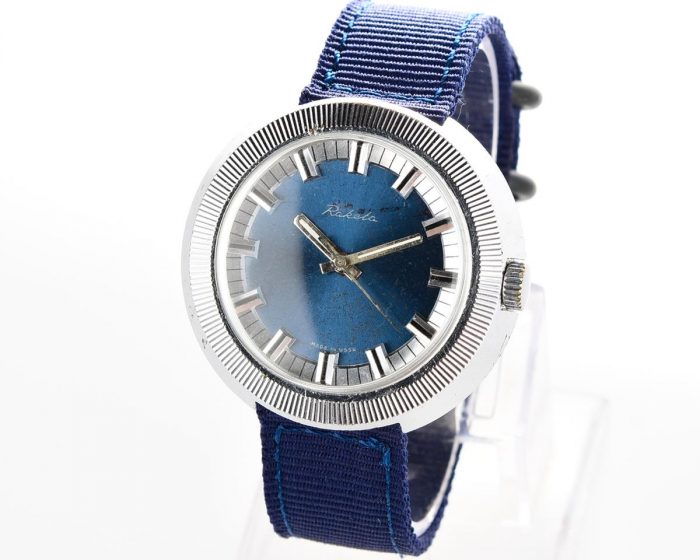 Large vintage RAKETA mechanical watch