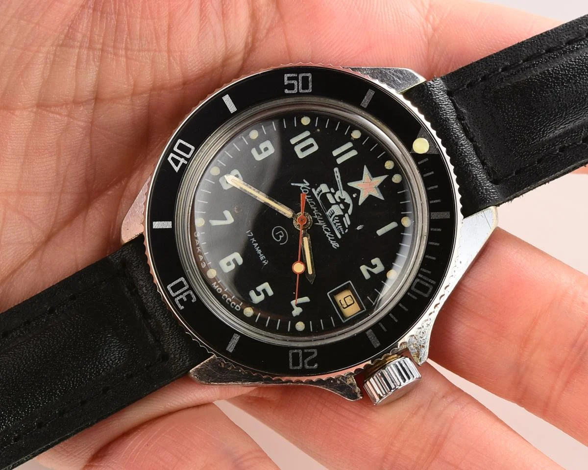 Vostok Komandirskie Tank mechanical watch limited series – “Zakaz MO CCCP”