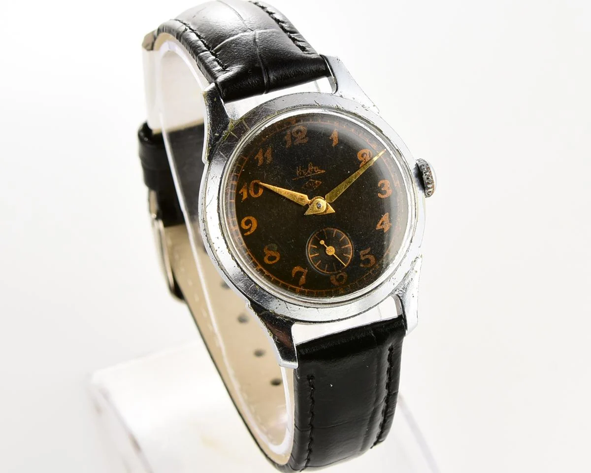 Vintage Soviet mechanical Neva wristwatch