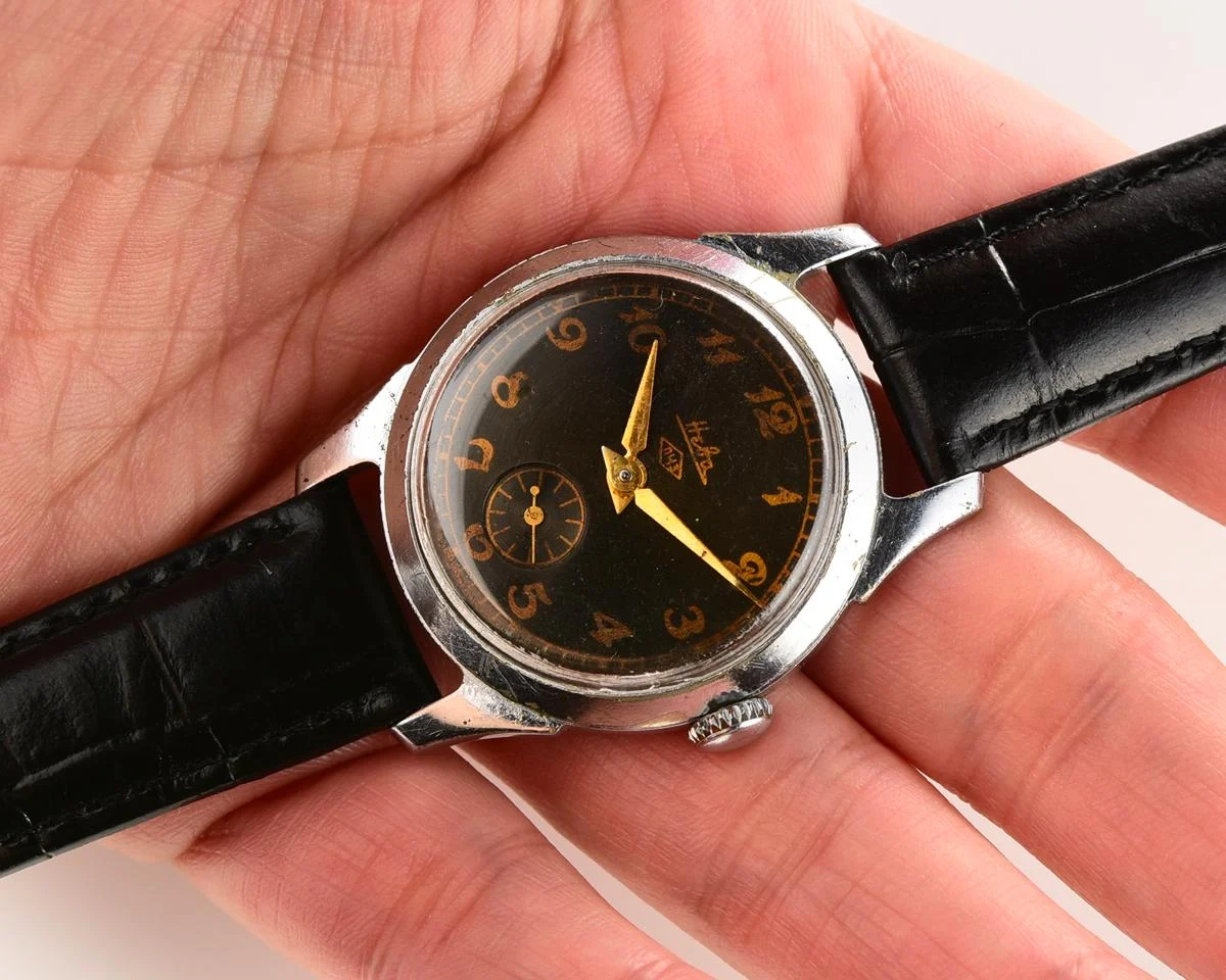 Vintage Soviet mechanical Neva wristwatch