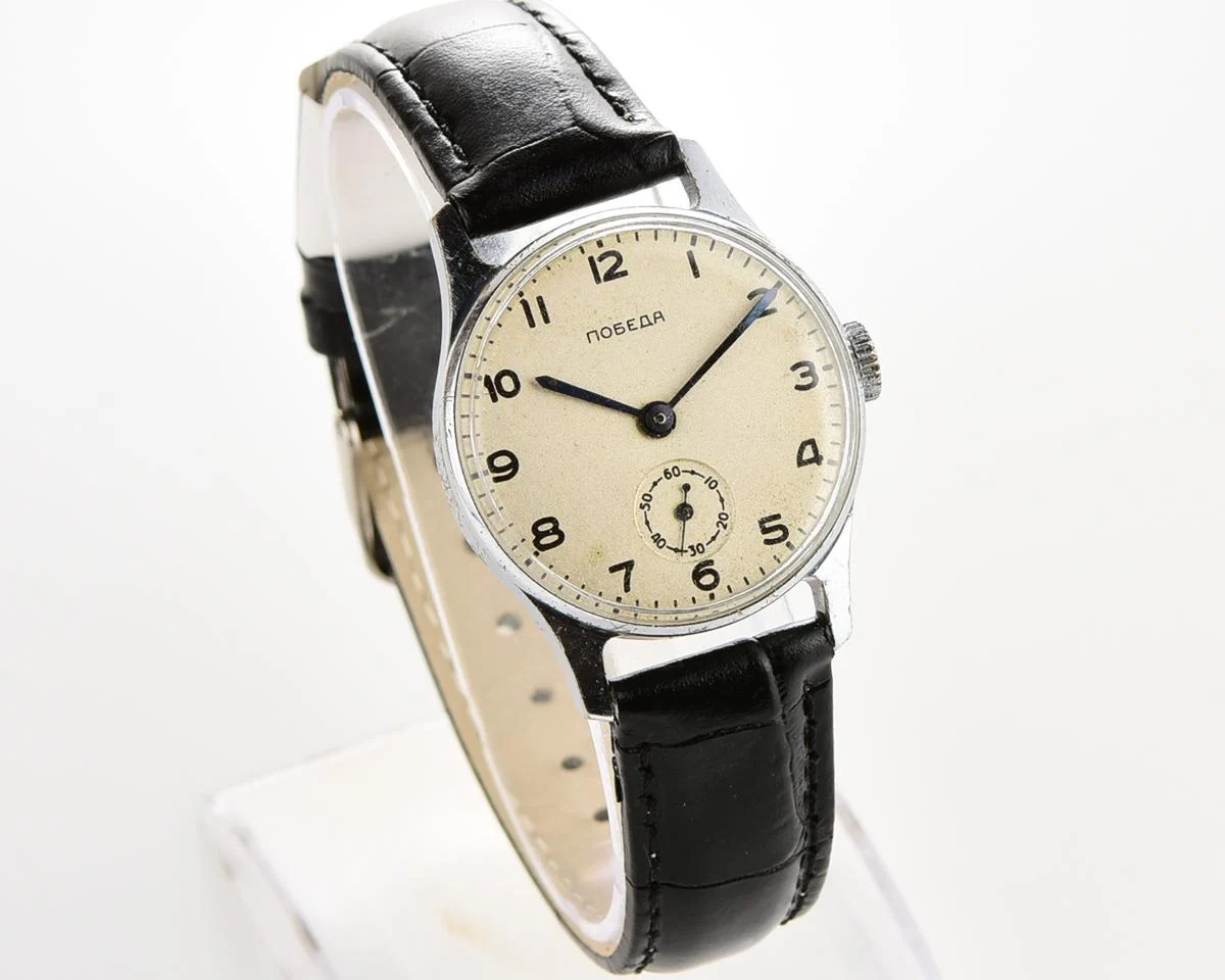 Excellent vintage Soviet mechanical Pobeda from the 3rd quarter of 1954!