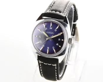 Vintage Soviet mechanical Raketa antimagnetic wristwatch