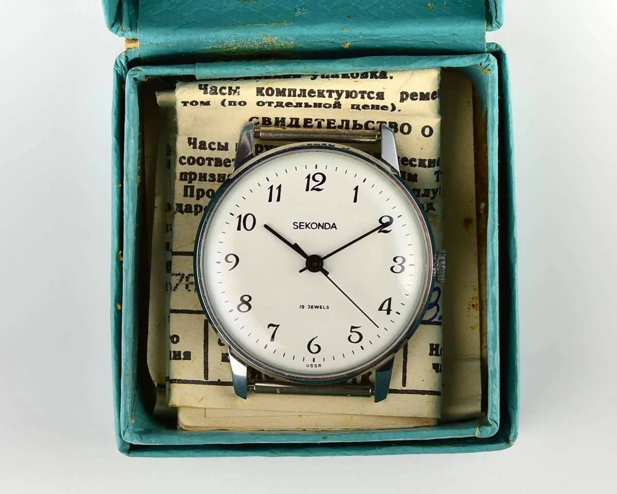 TIME CAPSULE: Vintage Soviet Sekonda watch, New Old Stock (NOS)!
