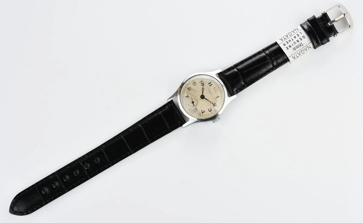 Vintage mechanical Pobeda wrist watch "red 12" - 4th quarter 1952