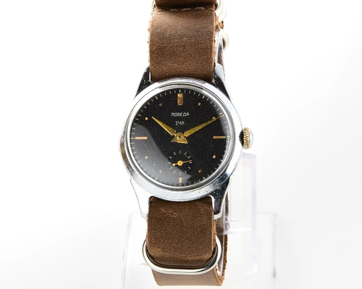 Vintage Soviet mechanical Pobeda wrist watch
