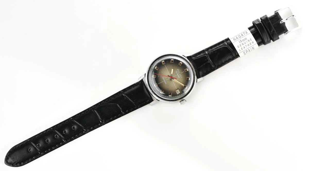 Soviet Poljot mechanical wrist watch with automatic self winding movement