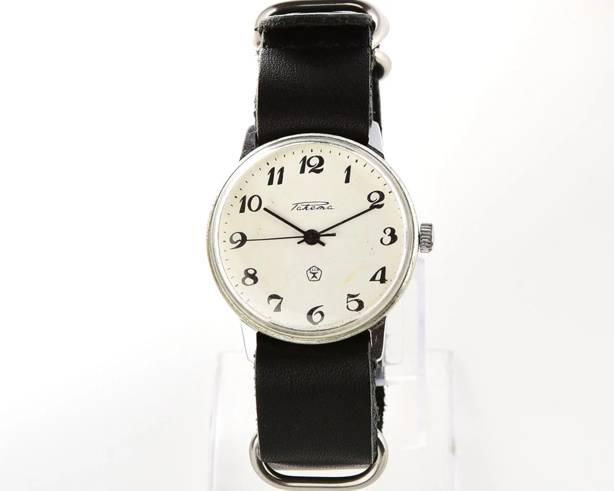 Soviet Raketa elegant vintage mechanical watch with genuine leather NATO strap