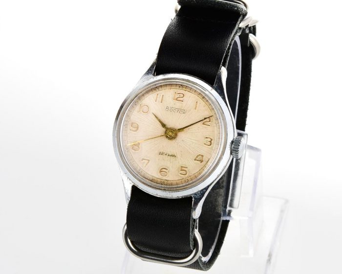 Wostok (Vostok) mechanical wrist watch with precision movement!
