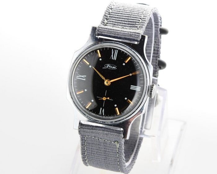 ZiM soviet mechanical watch with unusual maroon dial