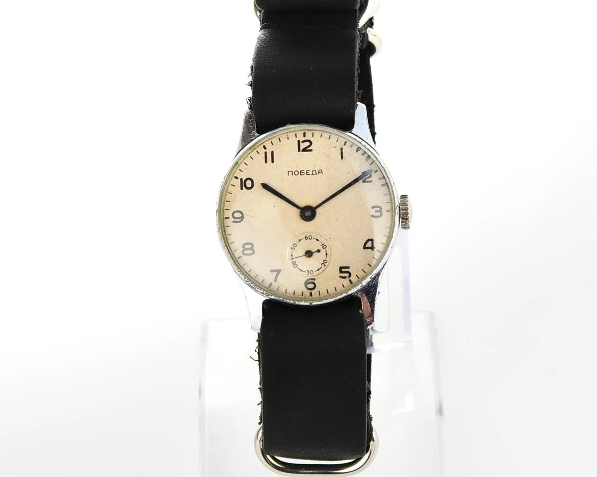 Vintage Soviet mechanical Pobeda wrist watch
