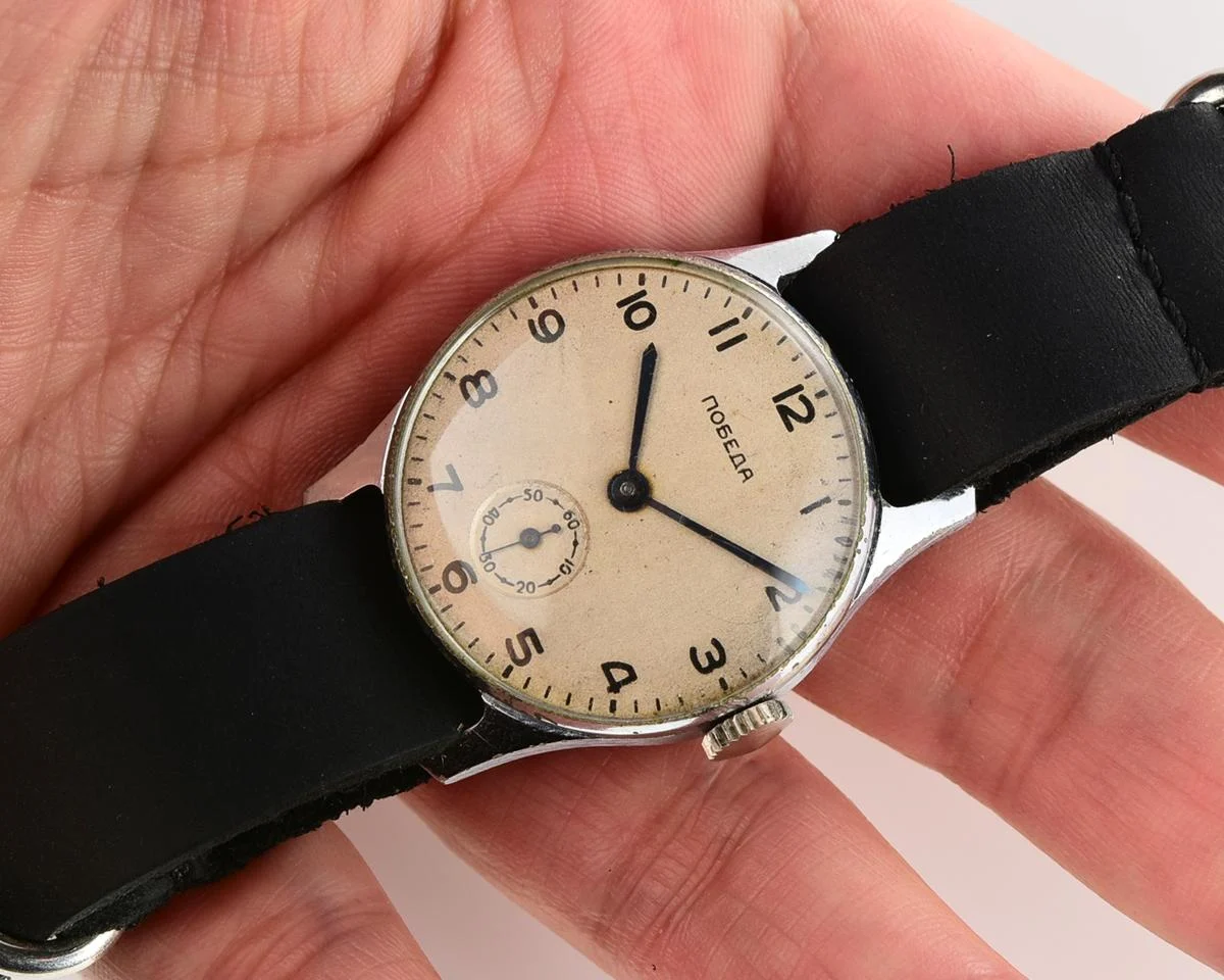 Vintage Soviet mechanical Pobeda wrist watch