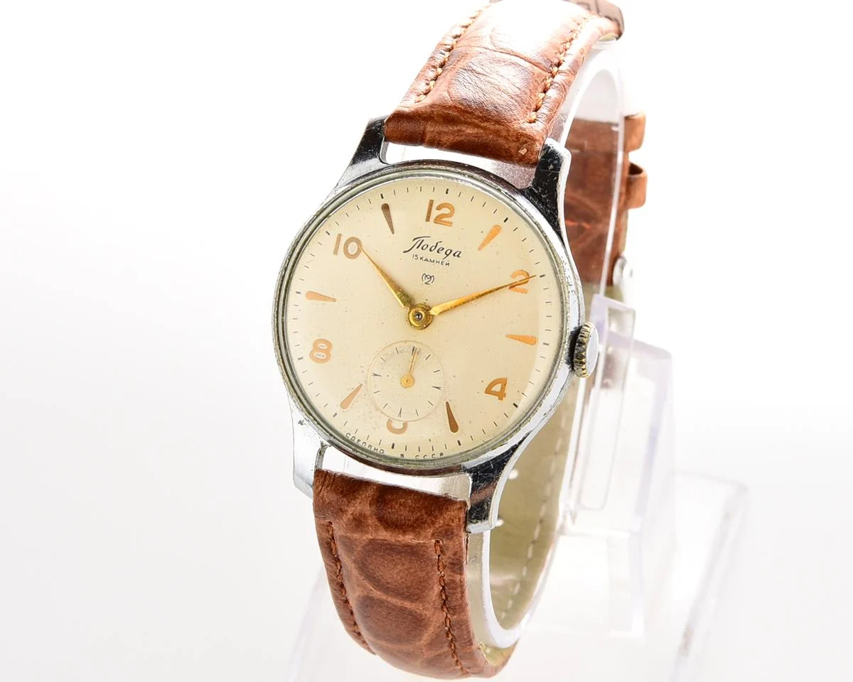 Vintage Soviet mechanical Pobeda wrist watch