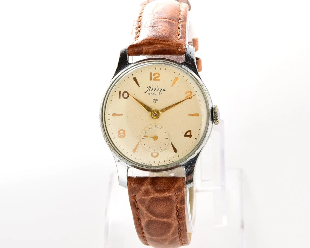 Vintage Soviet mechanical Pobeda wrist watch