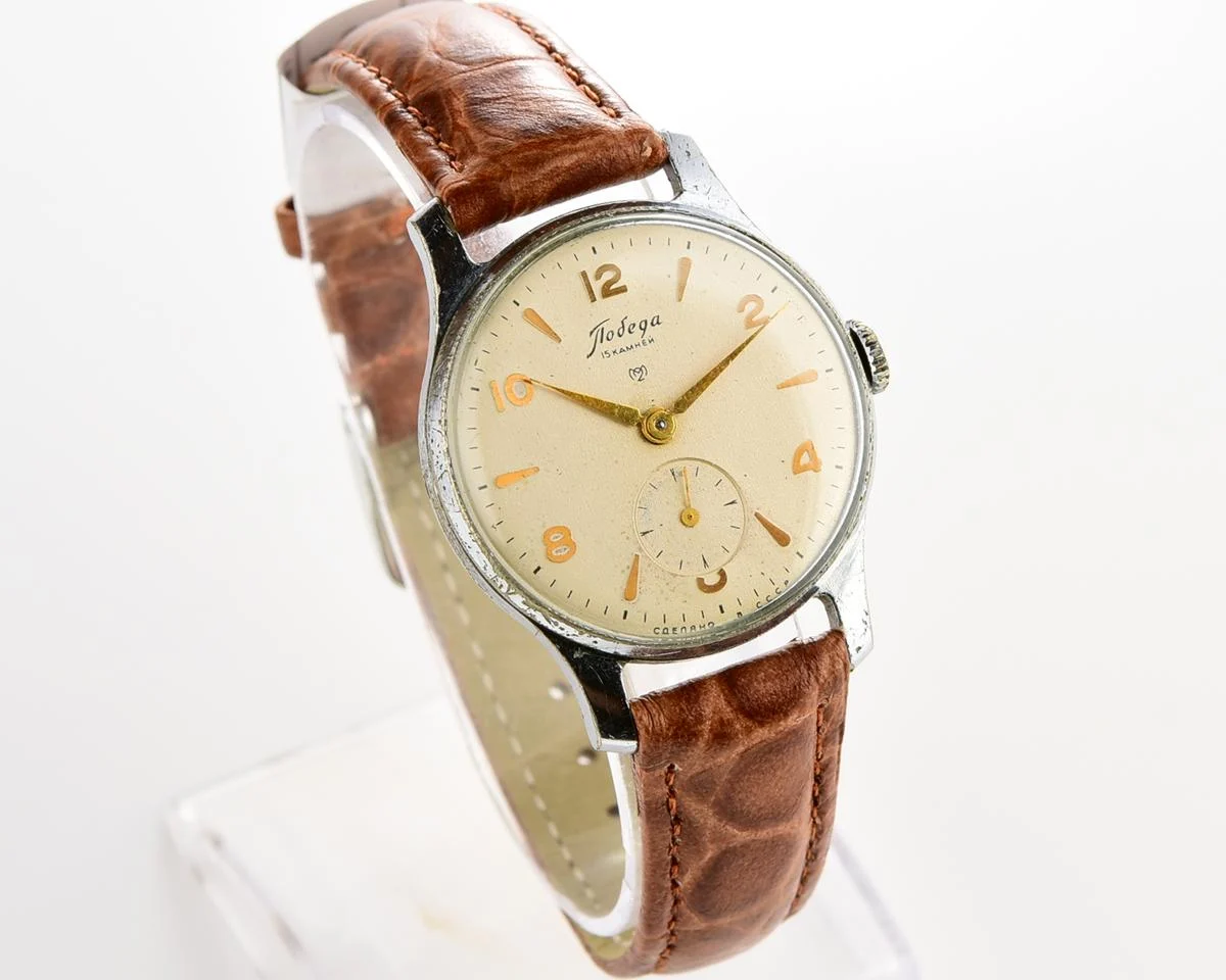 Vintage Soviet mechanical Pobeda wrist watch