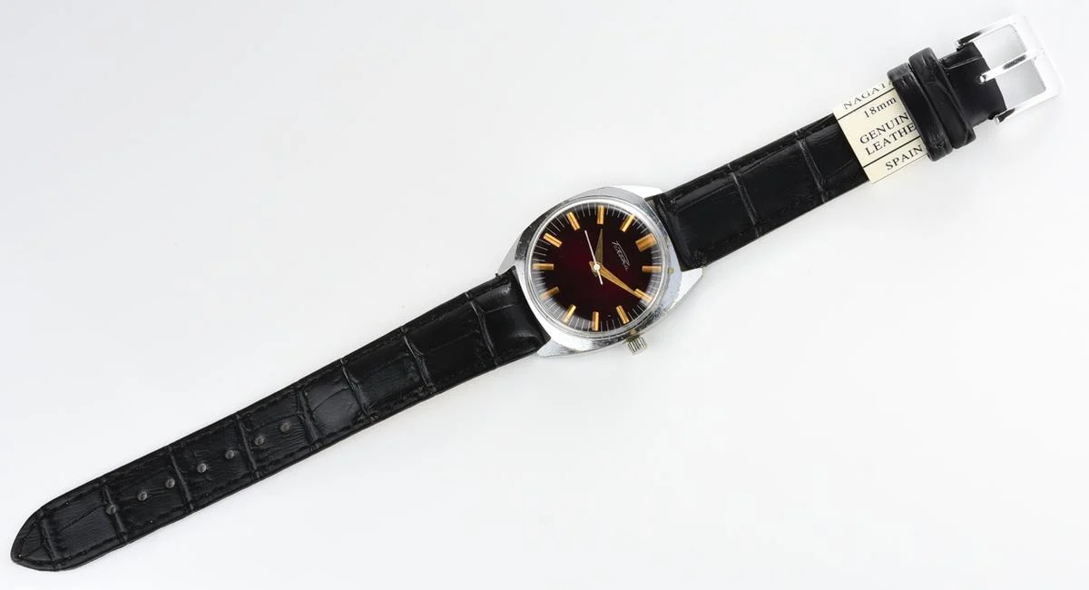 Vintage Soviet Raketa wrist watch