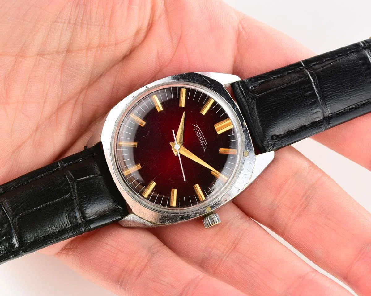 Vintage Soviet Raketa wrist watch