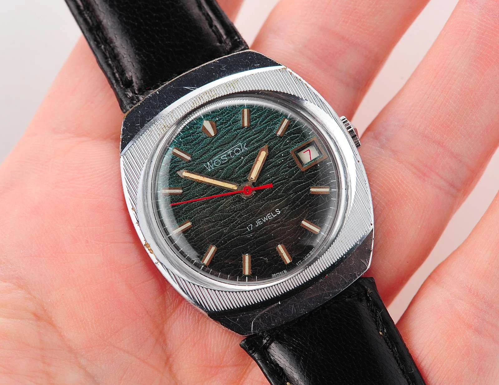 Export Wostok (Vostok) mechanical watch with beautiful textured teal dial