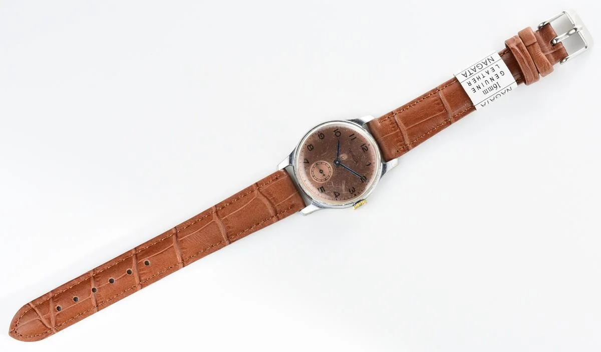 Vintage Soviet mechanical Pobeda wrist watch