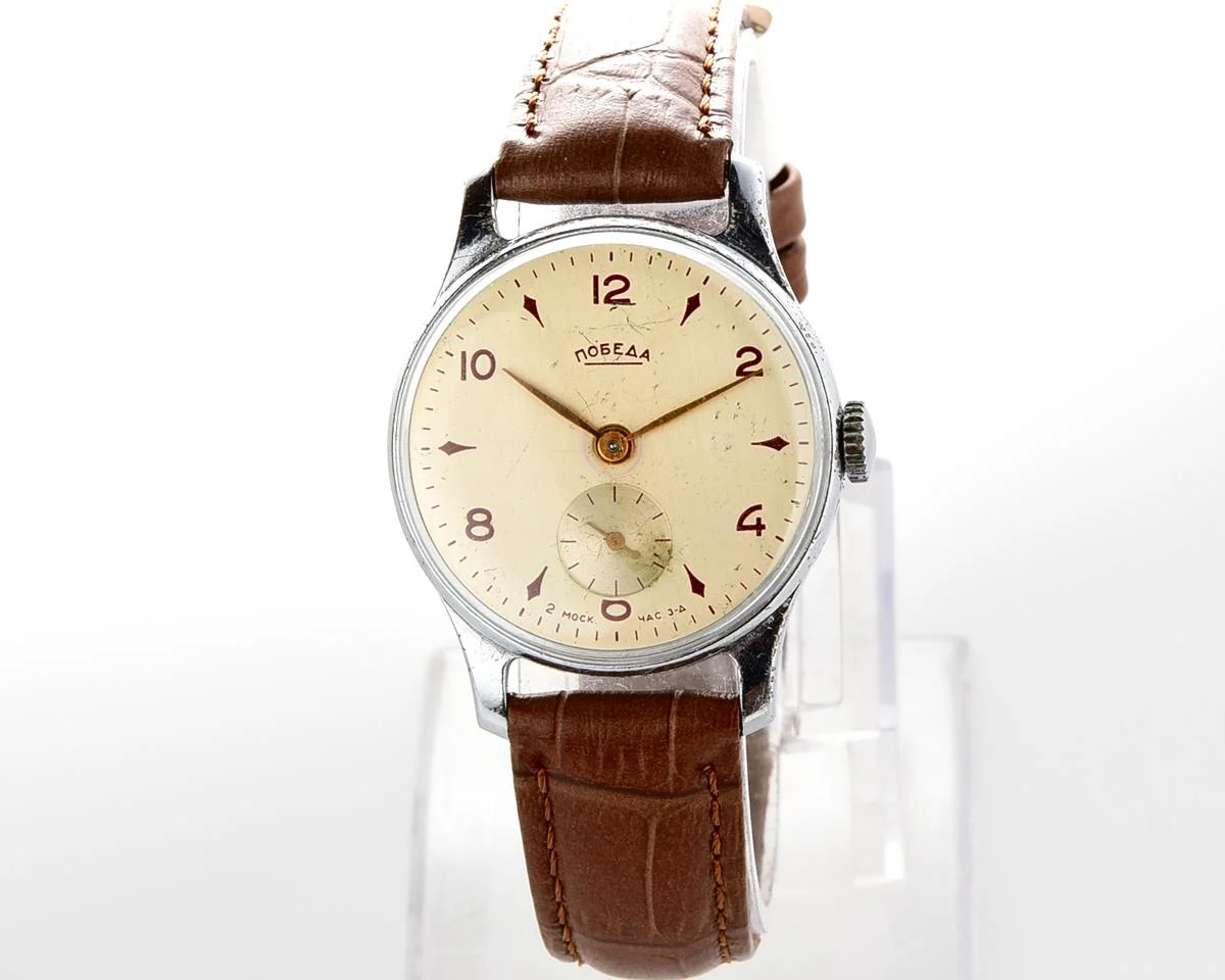 Vintage Soviet mechanical Pobeda wrist watch, 4th quarter 1953